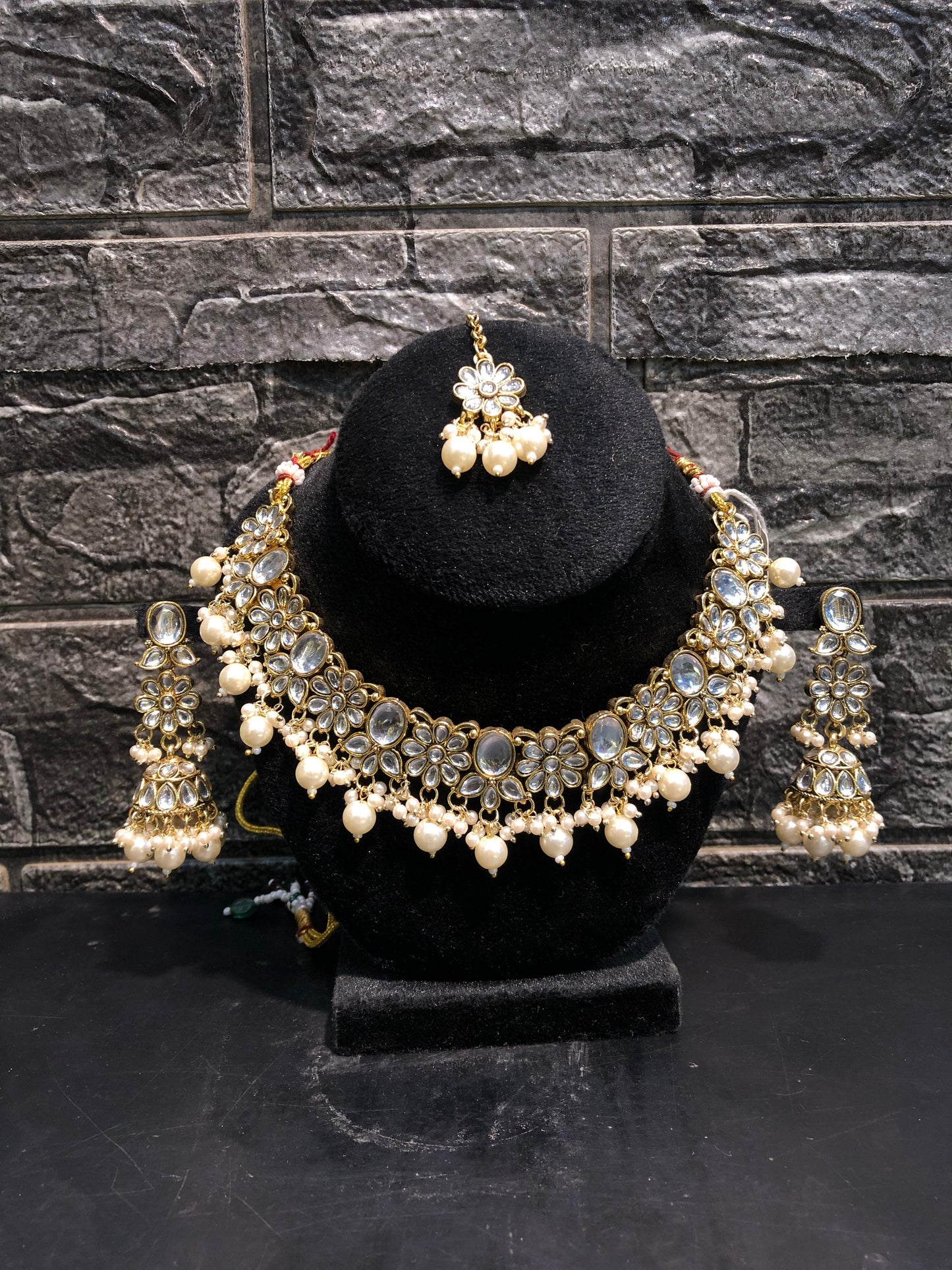 Pearl Bloom Kundan Set