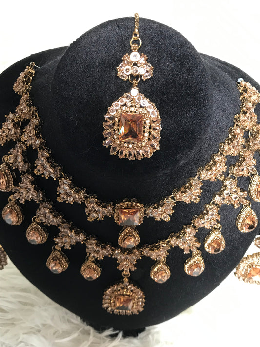 Regal Amber Bridal Set