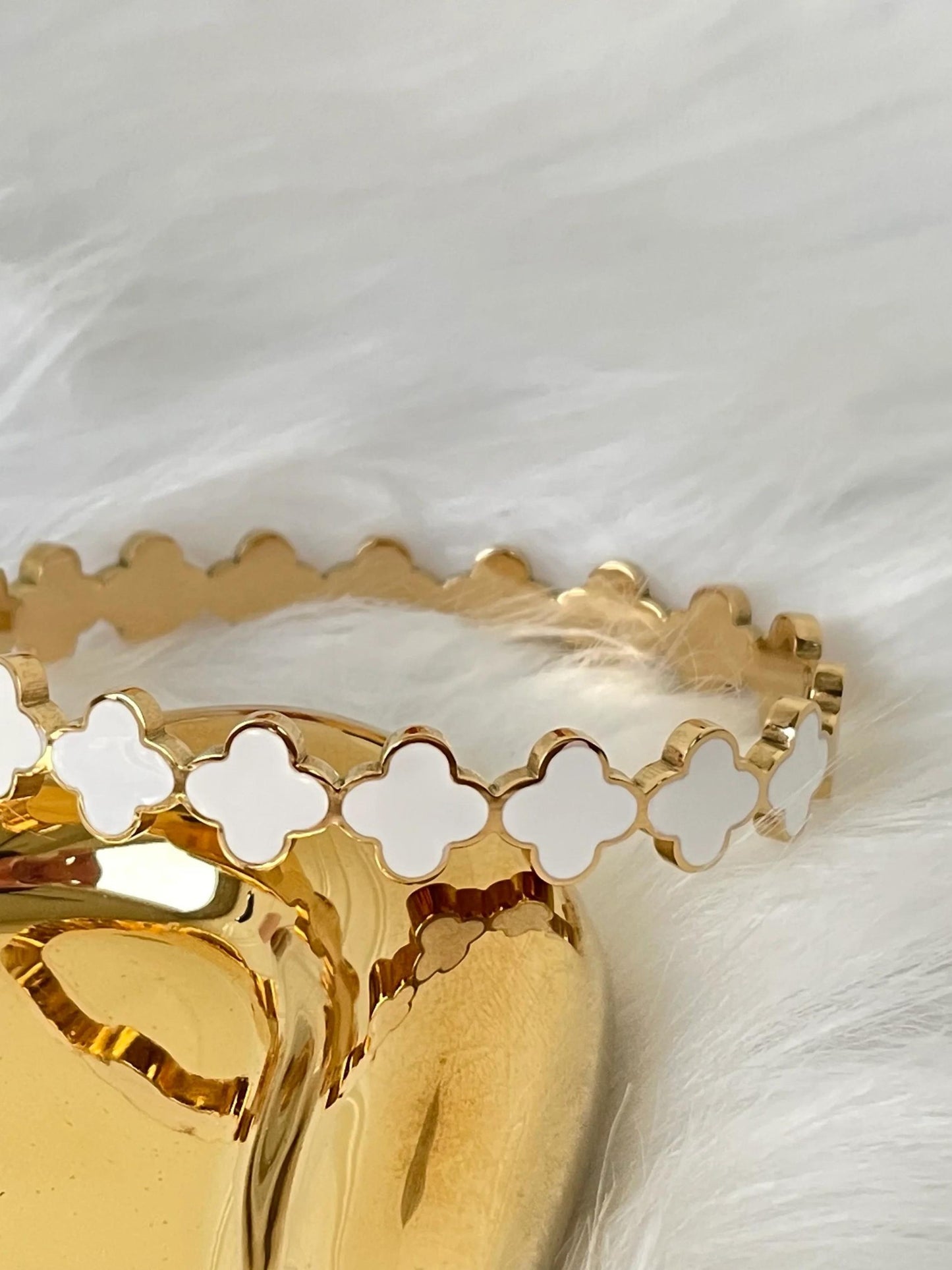 Enamel Clover Bangle