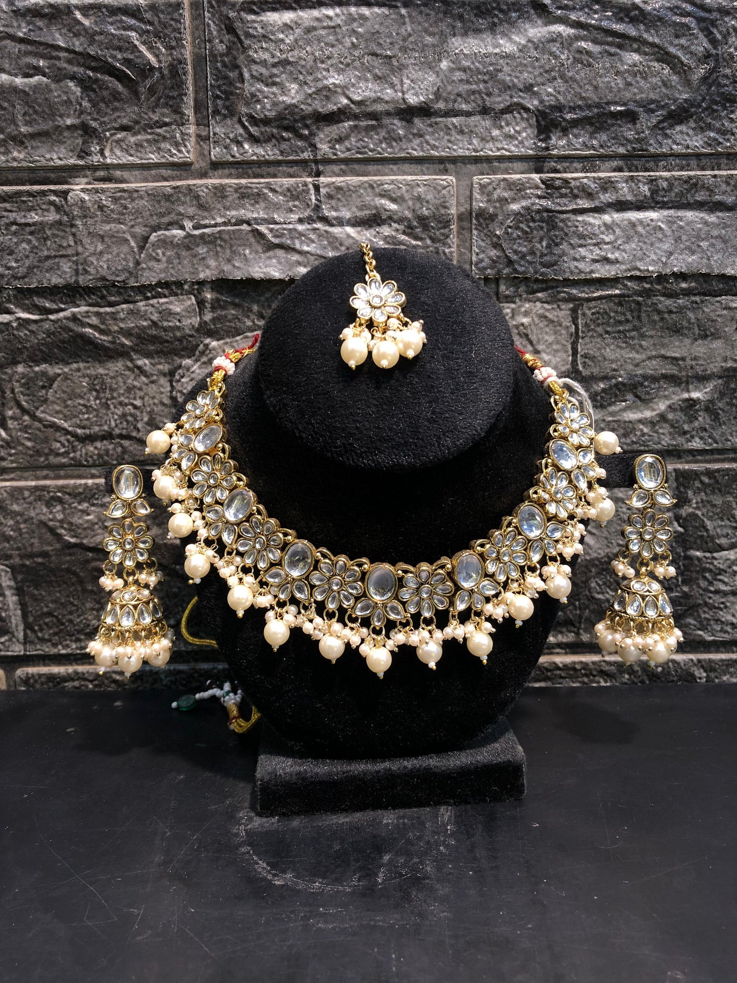 Pearl Bloom Kundan Set