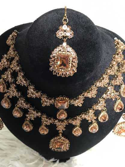 Regal Amber Bridal Set