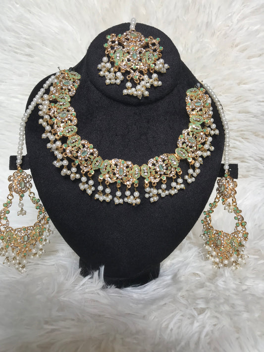 Emerald Pearl Royale