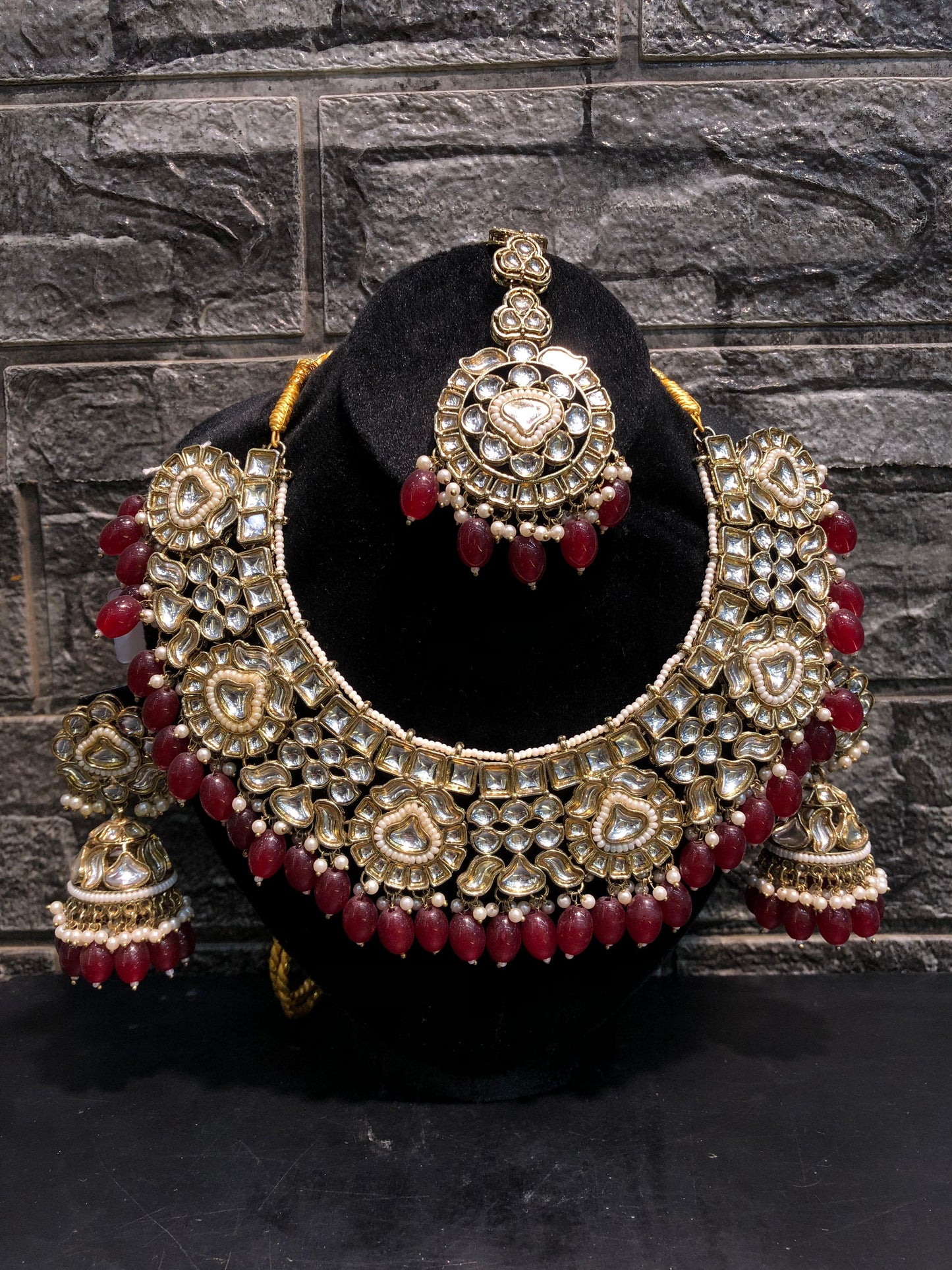 Royal Nauratan Hyderabadi Set