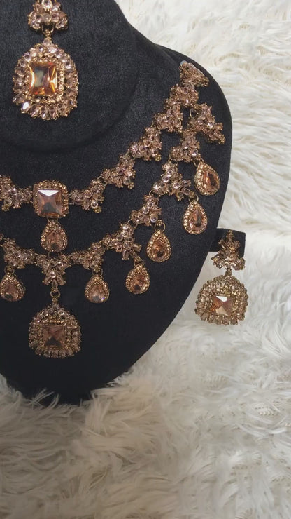 Regal Amber Bridal Set