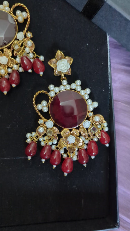 Zehra Kundan Earrings With Tika