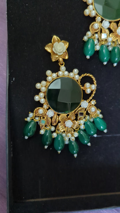 Zehra Kundan Earrings With Tika