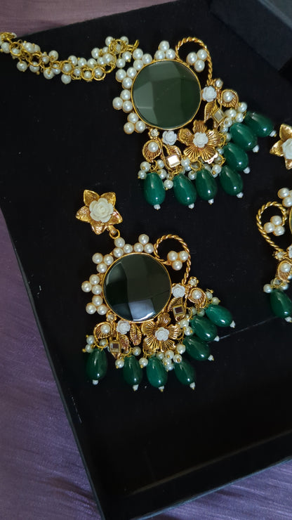 Zehra Kundan Earrings With Tika